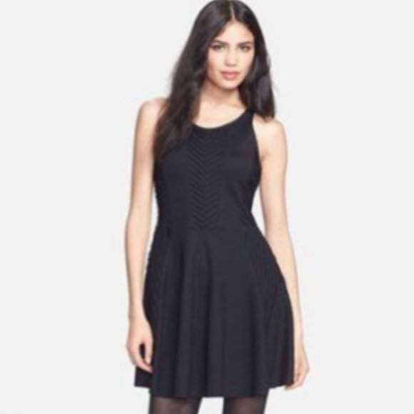 Parker Fay Ponte Pintucked Fit & Flare Dress, Black, X SMALL - Picture 4 of 4